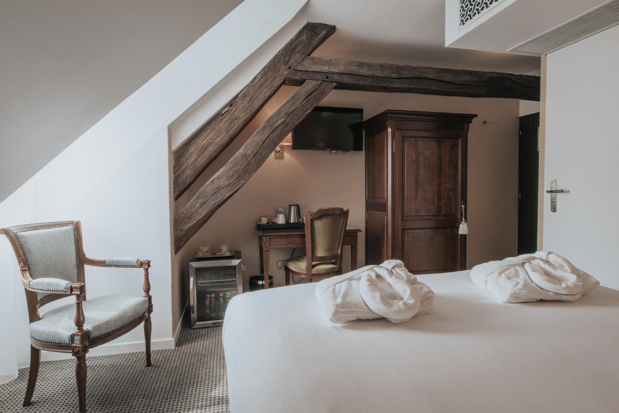 Hotel Henry II Beaune Centre Esterno foto